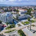 Felicity Super Burgas